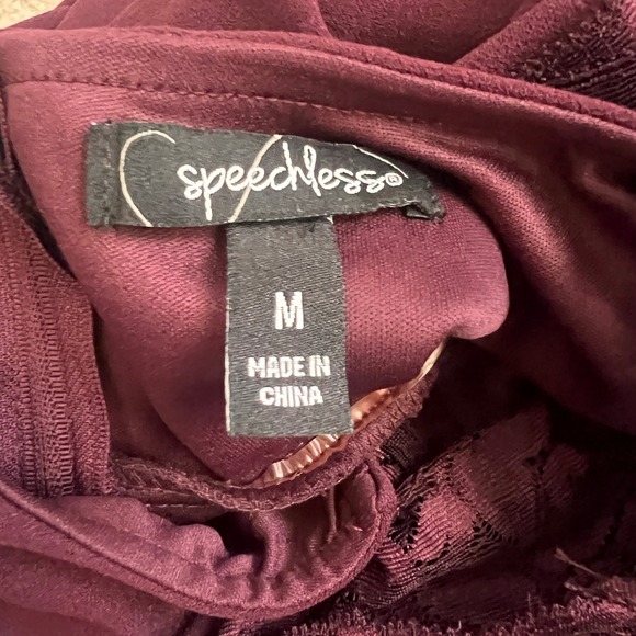 Speechless‎ Women's Medium Plum Jumpsuit Strappy Criss Cross Back Lace - Picture 3 of 16